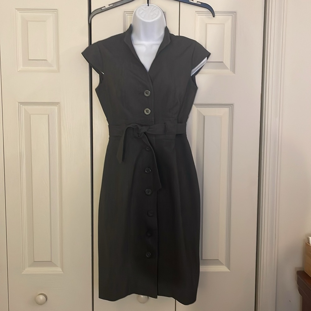 Calvin Klein Gray Midi Dress with Mandarin Collar and Cap Sleeves